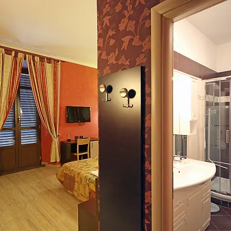 La Casa Di Maurizio Rome