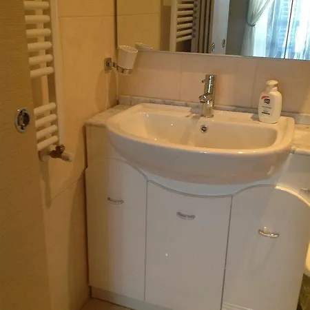 La Casa Di Maurizio Nocleg ze śniadaniem 3*