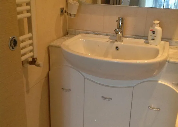 La Casa Di Maurizio Bed & Breakfast 3*