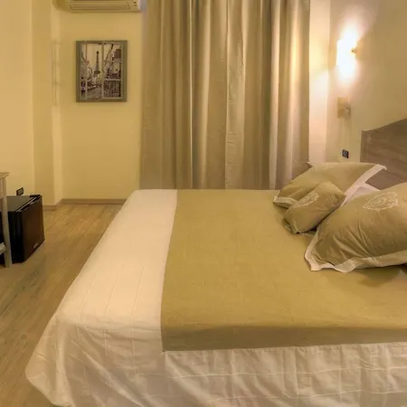 La Casa Di Maurizio Panzió 3*