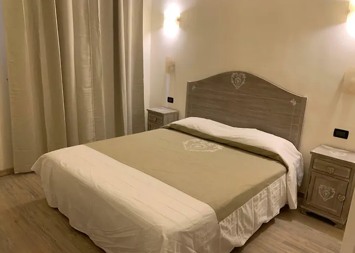 לינה וארוחת בוקר La Casa Di Maurizio רומא